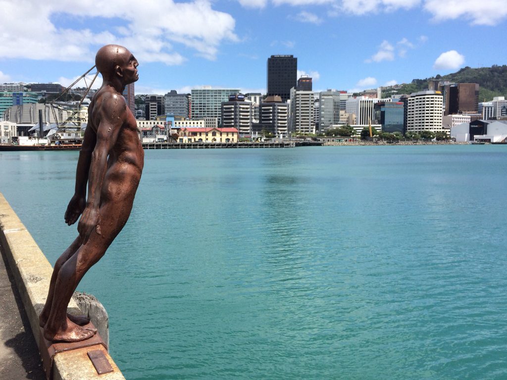 wellington_bronze_sculpture_water